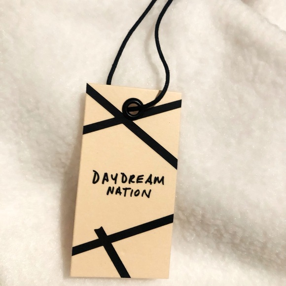 Daydream Nation Dolls Kill Mixed Emotions Fuzzy Oversized White Sweatshirt.NWT!M - Picture 9 of 12